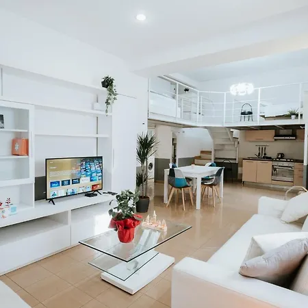 Bruno Domus Trastevere Daire Roma